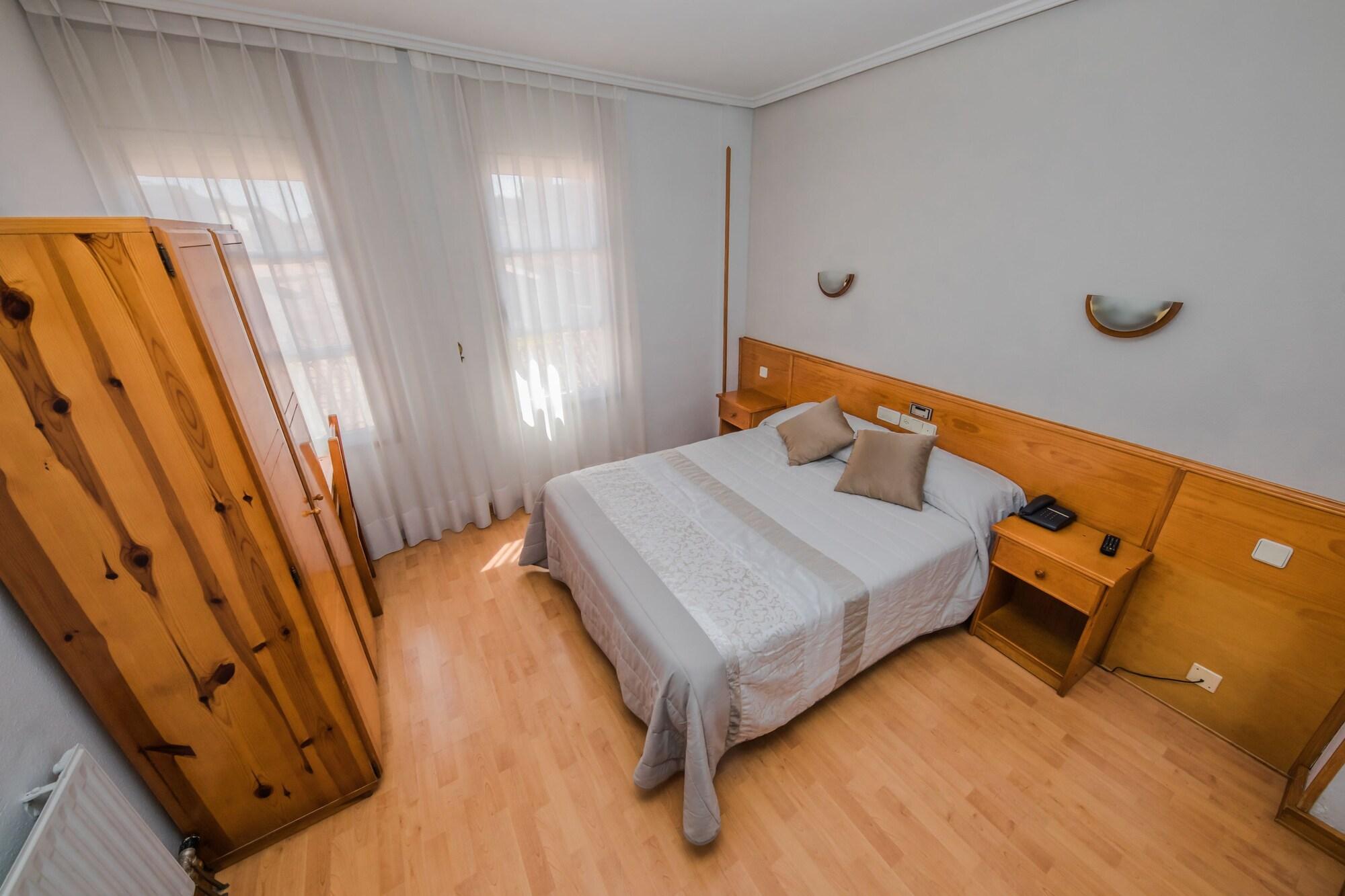Alvi Hotel Soria Luaran gambar