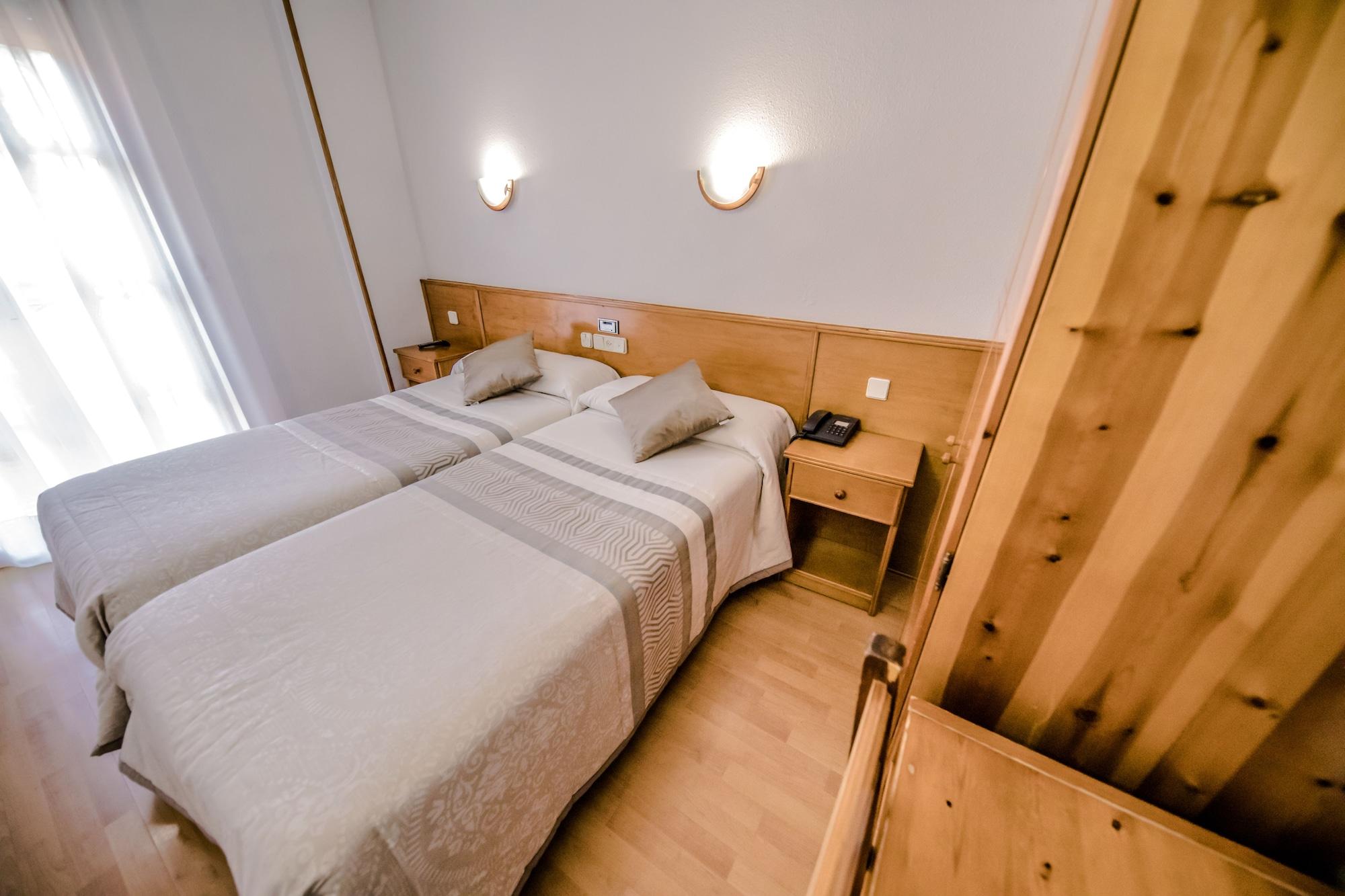 Alvi Hotel Soria Luaran gambar